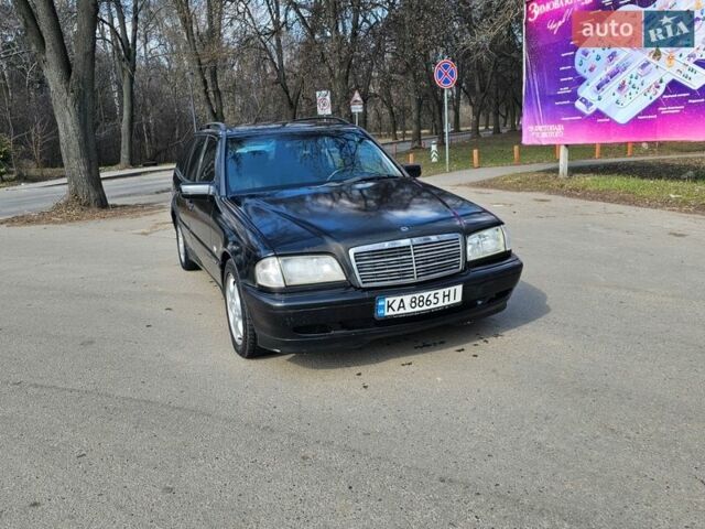 Черный Мерседес Ц-Класс, объемом двигателя 2.15 л и пробегом 200 тыс. км за 1999 $, фото 1 на Automoto.ua