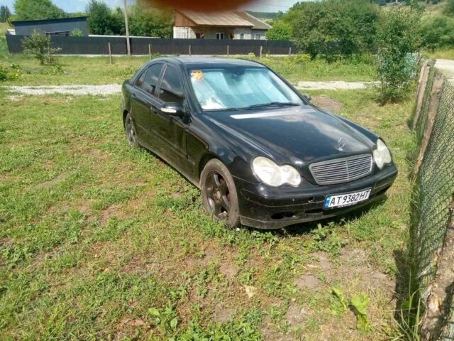 Чорний Мерседес Ц-Клас, об'ємом двигуна 2 л та пробігом 3 тис. км за 4319 $, фото 1 на Automoto.ua
