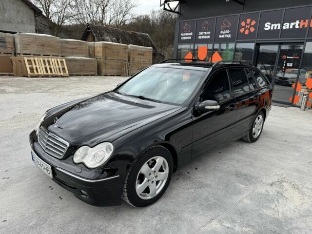 Черный Мерседес Ц-Класс, объемом двигателя 2.7 л и пробегом 352 тыс. км за 3950 $, фото 1 на Automoto.ua