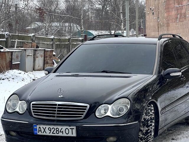 Чорний Мерседес Ц-Клас, об'ємом двигуна 2.1 л та пробігом 350 тис. км за 5900 $, фото 1 на Automoto.ua