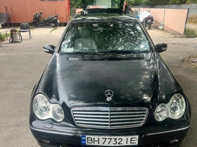 Чорний Мерседес Ц-Клас, об'ємом двигуна 2.7 л та пробігом 350 тис. км за 4800 $, фото 1 на Automoto.ua