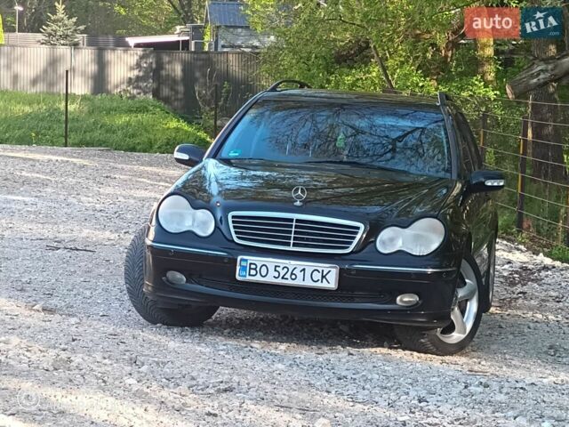 Черный Мерседес Ц-Класс, объемом двигателя 1.8 л и пробегом 232 тыс. км за 6999 $, фото 1 на Automoto.ua