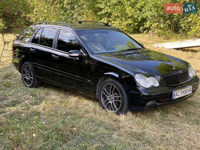 Чорний Мерседес Ц-Клас, об'ємом двигуна 2.2 л та пробігом 350 тис. км за 4899 $, фото 1 на Automoto.ua