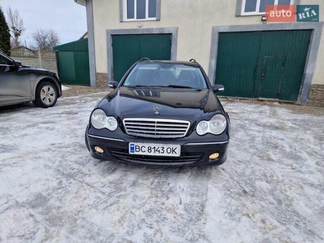 Черный Мерседес Ц-Класс, объемом двигателя 1.8 л и пробегом 246 тыс. км за 5200 $, фото 1 на Automoto.ua