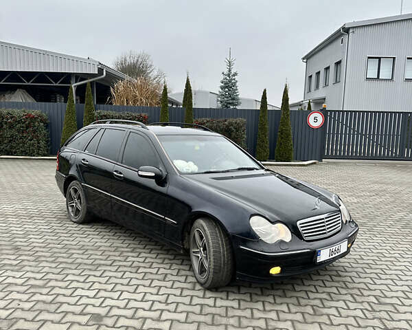 Черный Мерседес Ц-Класс, объемом двигателя 1.8 л и пробегом 340 тыс. км за 5000 $, фото 1 на Automoto.ua