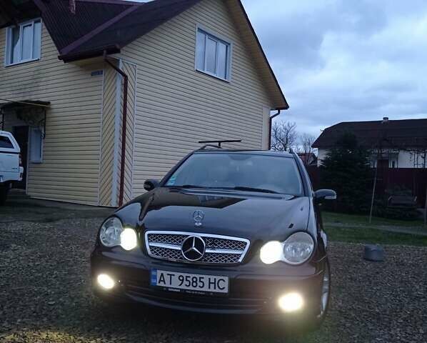 Черный Мерседес Ц-Класс, объемом двигателя 2.1 л и пробегом 300 тыс. км за 6500 $, фото 1 на Automoto.ua