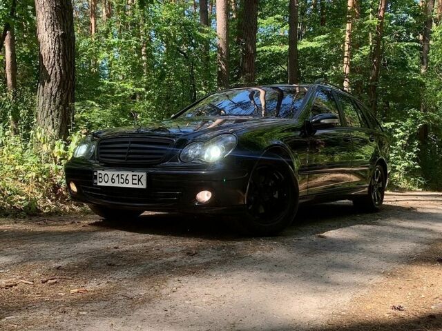 Чорний Мерседес Ц-Клас, об'ємом двигуна 2.15 л та пробігом 350 тис. км за 6750 $, фото 1 на Automoto.ua