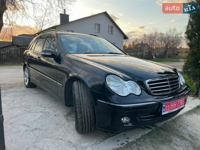 Чорний Мерседес Ц-Клас, об'ємом двигуна 1.8 л та пробігом 171 тис. км за 6250 $, фото 1 на Automoto.ua
