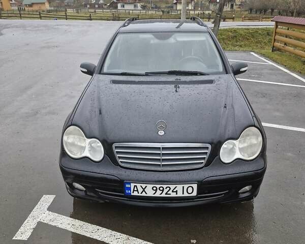 Чорний Мерседес Ц-Клас, об'ємом двигуна 1.8 л та пробігом 294 тис. км за 6200 $, фото 1 на Automoto.ua