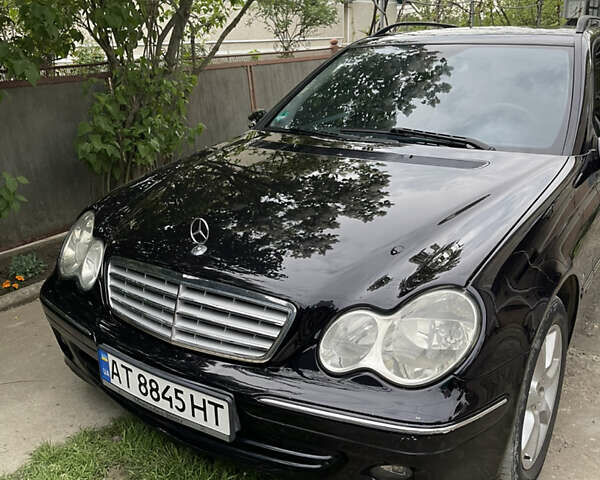 Чорний Мерседес Ц-Клас, об'ємом двигуна 2.15 л та пробігом 235 тис. км за 7500 $, фото 1 на Automoto.ua