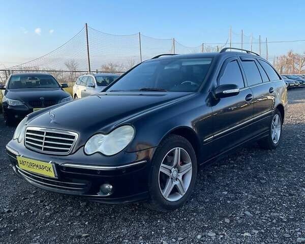 Черный Мерседес Ц-Класс, объемом двигателя 2.15 л и пробегом 283 тыс. км за 6290 $, фото 1 на Automoto.ua