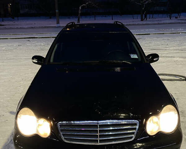 Чорний Мерседес Ц-Клас, об'ємом двигуна 1.8 л та пробігом 296 тис. км за 8500 $, фото 1 на Automoto.ua