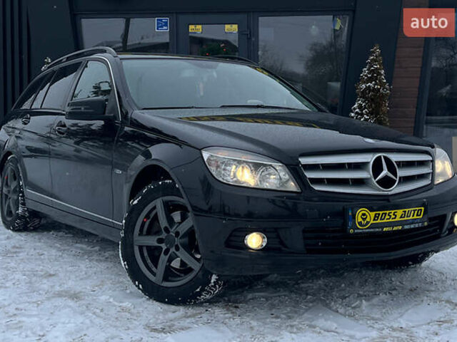Чорний Мерседес Ц-Клас, об'ємом двигуна 2.14 л та пробігом 260 тис. км за 8900 $, фото 1 на Automoto.ua