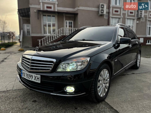 Чорний Мерседес Ц-Клас, об'ємом двигуна 2.14 л та пробігом 333 тис. км за 10650 $, фото 1 на Automoto.ua