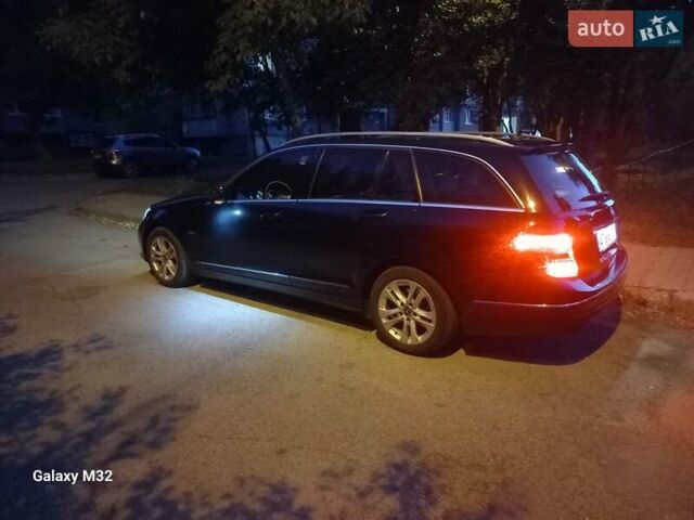 Черный Мерседес Ц-Класс, объемом двигателя 2.14 л и пробегом 328 тыс. км за 9999 $, фото 1 на Automoto.ua