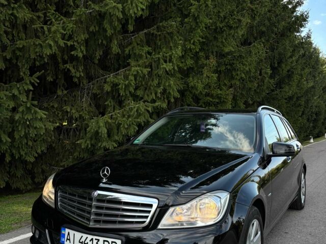 Черный Мерседес Ц-Класс, объемом двигателя 2.1 л и пробегом 253 тыс. км за 10499 $, фото 1 на Automoto.ua