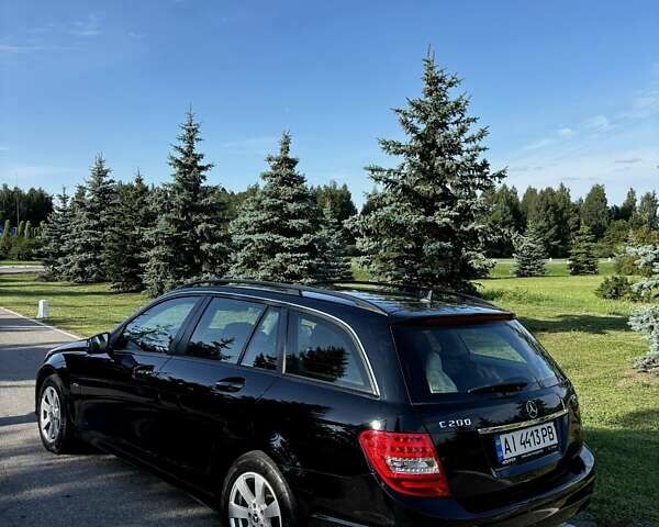 Чорний Мерседес Ц-Клас, об'ємом двигуна 2.15 л та пробігом 253 тис. км за 11999 $, фото 1 на Automoto.ua