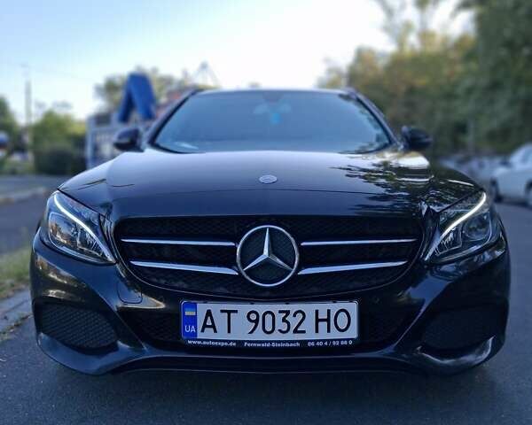 Чорний Мерседес Ц-Клас, об'ємом двигуна 2.14 л та пробігом 256 тис. км за 20400 $, фото 1 на Automoto.ua