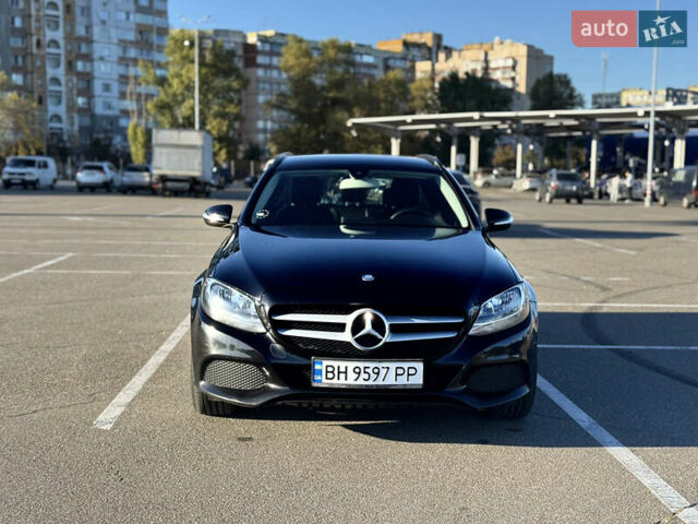 Черный Мерседес Ц-Класс, объемом двигателя 1.6 л и пробегом 270 тыс. км за 18800 $, фото 1 на Automoto.ua