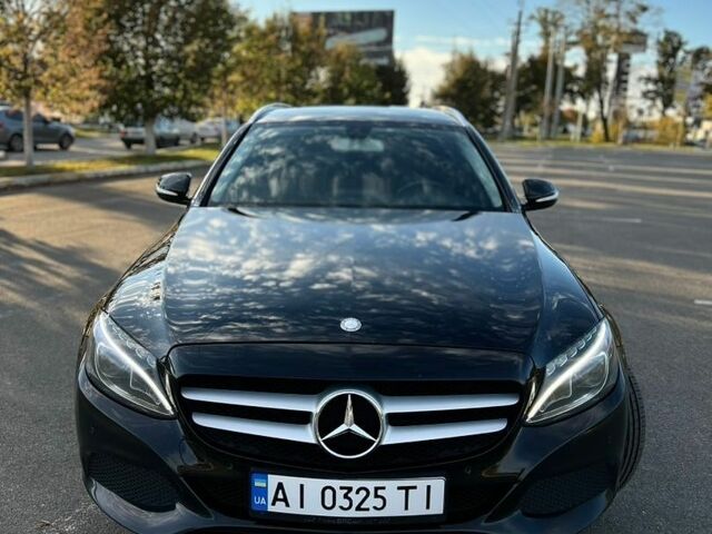 Чорний Мерседес Ц-Клас, об'ємом двигуна 1.6 л та пробігом 357 тис. км за 14000 $, фото 1 на Automoto.ua