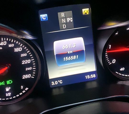 Черный Мерседес Ц-Класс, объемом двигателя 2.1 л и пробегом 156 тыс. км за 20000 $, фото 1 на Automoto.ua