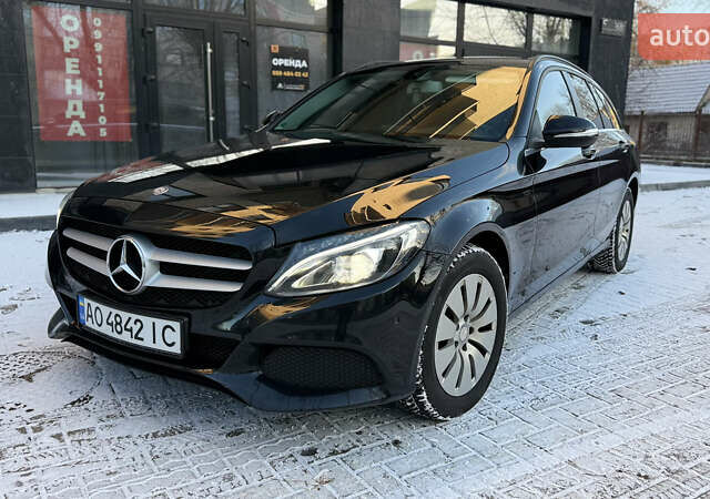 Чорний Мерседес Ц-Клас, об'ємом двигуна 1.6 л та пробігом 251 тис. км за 13333 $, фото 1 на Automoto.ua