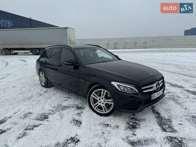 Чорний Мерседес Ц-Клас, об'ємом двигуна 2 л та пробігом 188 тис. км за 16800 $, фото 1 на Automoto.ua