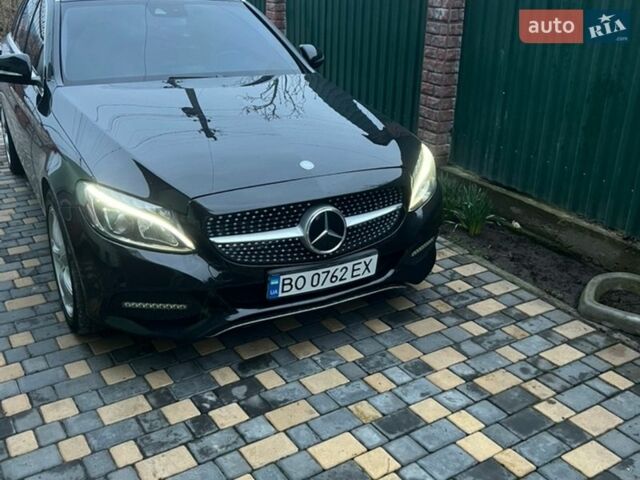 Черный Мерседес Ц-Класс, объемом двигателя 2.2 л и пробегом 205 тыс. км за 16700 $, фото 1 на Automoto.ua