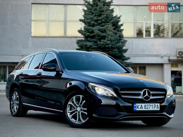 Чорний Мерседес Ц-Клас, об'ємом двигуна 2.1 л та пробігом 97 тис. км за 19999 $, фото 1 на Automoto.ua