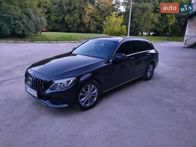 Черный Мерседес Ц-Класс, объемом двигателя 2.1 л и пробегом 145 тыс. км за 24000 $, фото 1 на Automoto.ua
