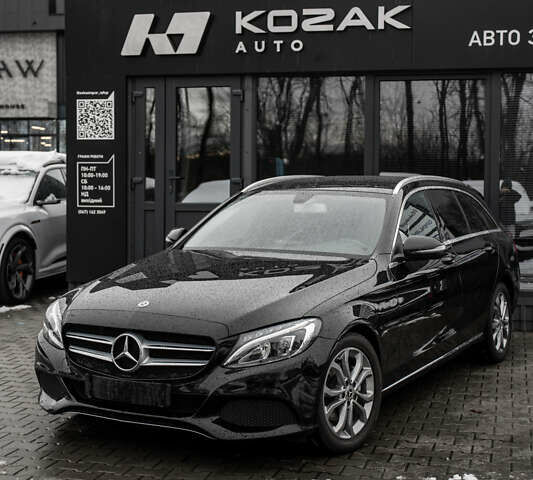 Чорний Мерседес Ц-Клас, об'ємом двигуна 2.2 л та пробігом 241 тис. км за 18900 $, фото 1 на Automoto.ua