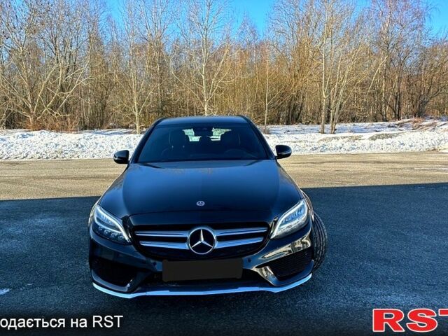 Чорний Мерседес Ц-Клас, об'ємом двигуна 2 л та пробігом 9100 тис. км за 16000 $, фото 1 на Automoto.ua
