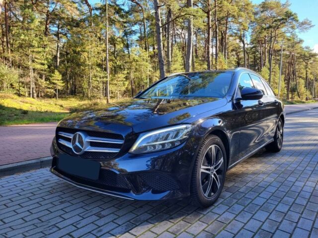 Чорний Мерседес Ц-Клас, об'ємом двигуна 2 л та пробігом 35 тис. км за 7100 $, фото 1 на Automoto.ua