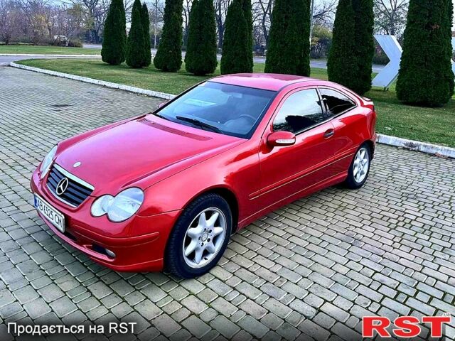 Червоний Мерседес Ц-Клас, об'ємом двигуна 1.8 л та пробігом 246 тис. км за 4850 $, фото 1 на Automoto.ua