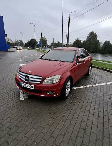 Червоний Мерседес Ц-Клас, об'ємом двигуна 1.8 л та пробігом 245 тис. км за 9200 $, фото 1 на Automoto.ua