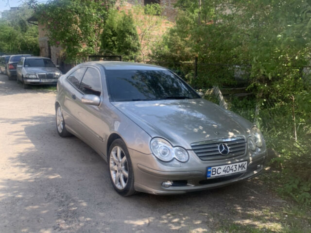 Мерседес Ц-Клас, об'ємом двигуна 2.2 л та пробігом 350 тис. км за 5800 $, фото 1 на Automoto.ua