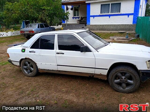 Мерседес Ц-Клас, об'ємом двигуна 2 л та пробігом 270 тис. км за 700 $, фото 1 на Automoto.ua