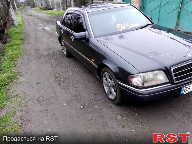 Мерседес Ц-Класс, объемом двигателя 1.8 л и пробегом 0 тыс. км за 2500 $, фото 1 на Automoto.ua