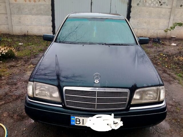 Мерседес Ц-Класс, объемом двигателя 2.5 л и пробегом 0 тыс. км за 3200 $, фото 1 на Automoto.ua