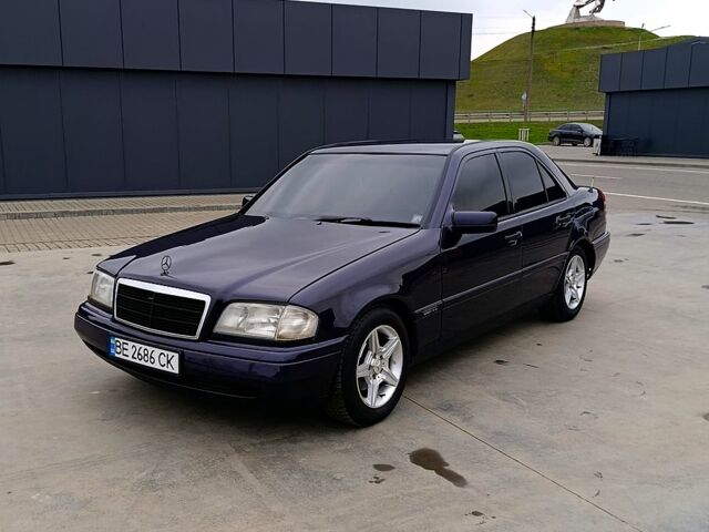 Мерседес Ц-Клас, об'ємом двигуна 2.3 л та пробігом 350 тис. км за 4500 $, фото 1 на Automoto.ua