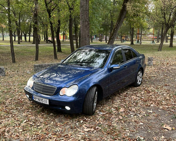 Мерседес Ц-Клас, об'ємом двигуна 2.15 л та пробігом 325 тис. км за 5500 $, фото 1 на Automoto.ua