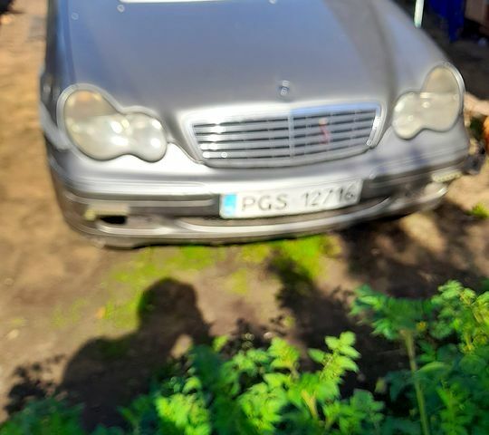 Мерседес Ц-Класс, объемом двигателя 2 л и пробегом 0 тыс. км за 2500 $, фото 1 на Automoto.ua