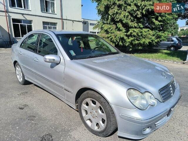 Мерседес Ц-Класс, объемом двигателя 2.15 л и пробегом 260 тыс. км за 4999 $, фото 1 на Automoto.ua