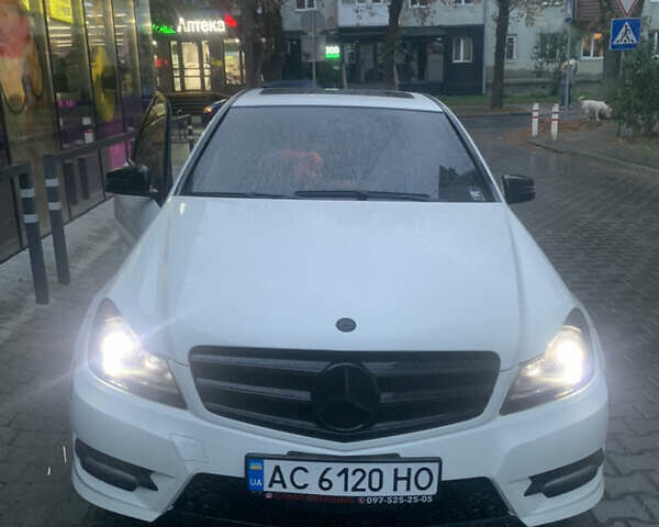 Мерседес Ц-Класс, объемом двигателя 1.8 л и пробегом 197 тыс. км за 9500 $, фото 1 на Automoto.ua