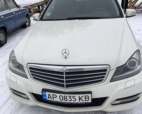 Мерседес Ц-Класс, объемом двигателя 1.8 л и пробегом 277 тыс. км за 11000 $, фото 1 на Automoto.ua