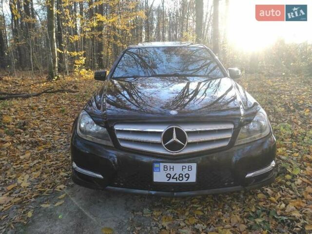 Мерседес Ц-Класс, объемом двигателя 1.8 л и пробегом 197 тыс. км за 11000 $, фото 1 на Automoto.ua