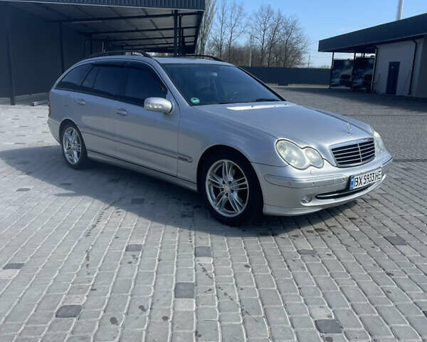 Мерседес Ц-Класс, объемом двигателя 1.8 л и пробегом 257 тыс. км за 4500 $, фото 1 на Automoto.ua