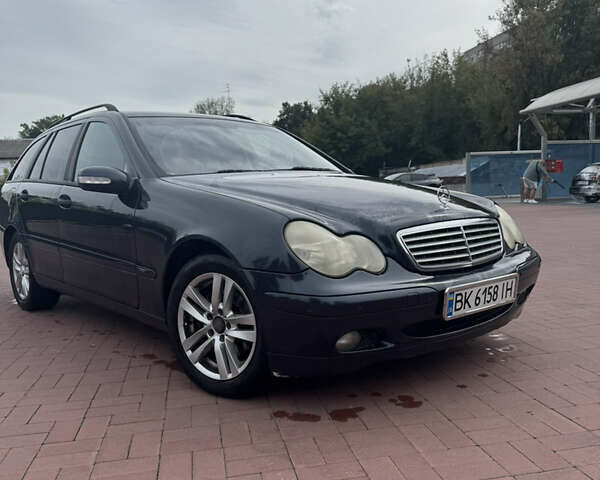 Мерседес Ц-Класс, объемом двигателя 1.8 л и пробегом 263 тыс. км за 4600 $, фото 1 на Automoto.ua