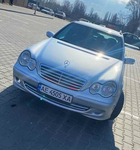 Мерседес Ц-Клас, об'ємом двигуна 2.15 л та пробігом 295 тис. км за 5100 $, фото 1 на Automoto.ua