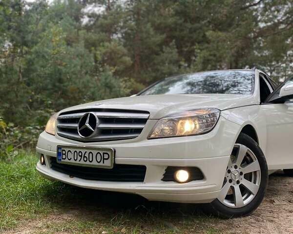 Мерседес Ц-Класс, объемом двигателя 2.15 л и пробегом 370 тыс. км за 7500 $, фото 1 на Automoto.ua
